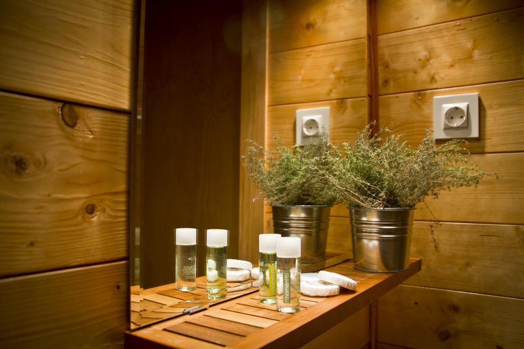 Apartamentos El Bosquet Sant Cugat del Vallès Esterno foto