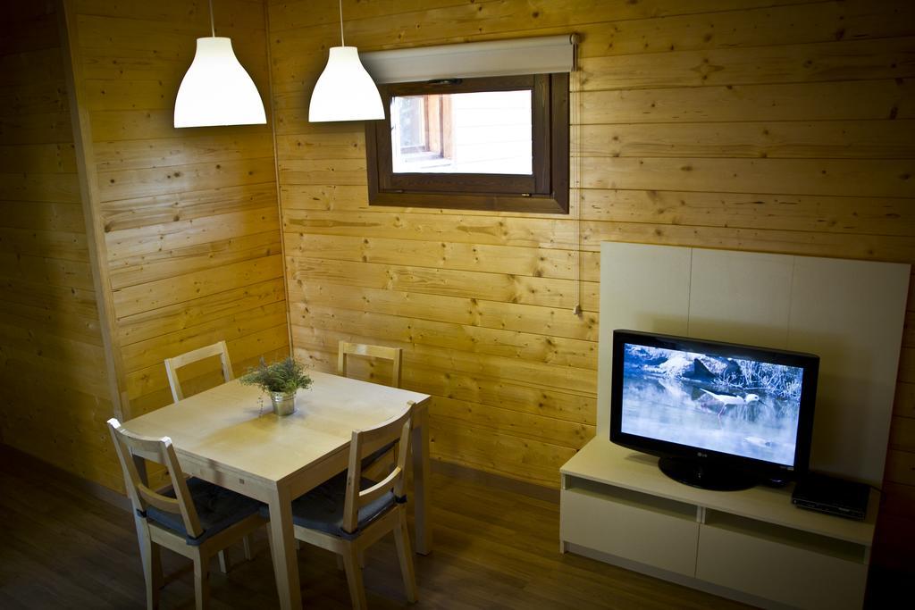 Apartamentos El Bosquet Sant Cugat del Vallès Esterno foto